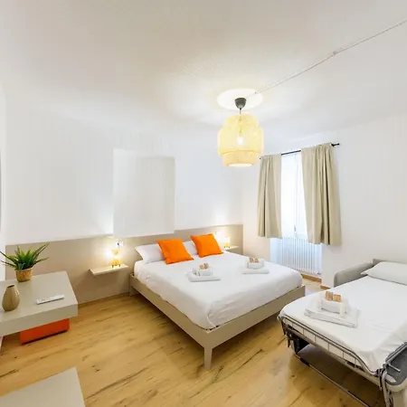 Domio - Residenza Del Corso Homestay