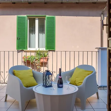 Domio - Residenza Del Corso Homestay