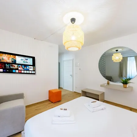 Domio - Residenza Del Corso Homestay *